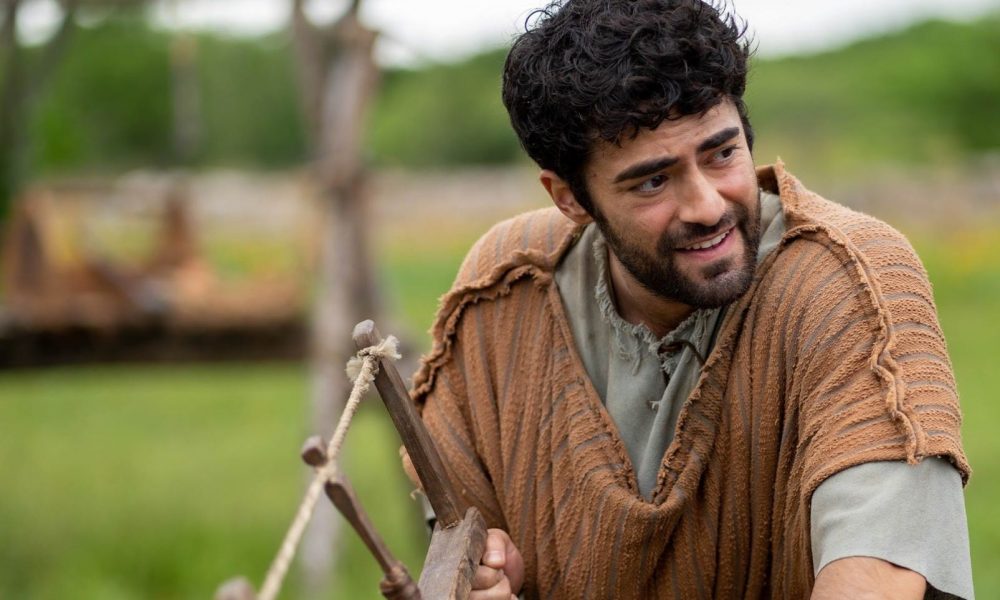 Ator Giavani Cairo, de ‘The Chosen’, apresenta devocional em áudio