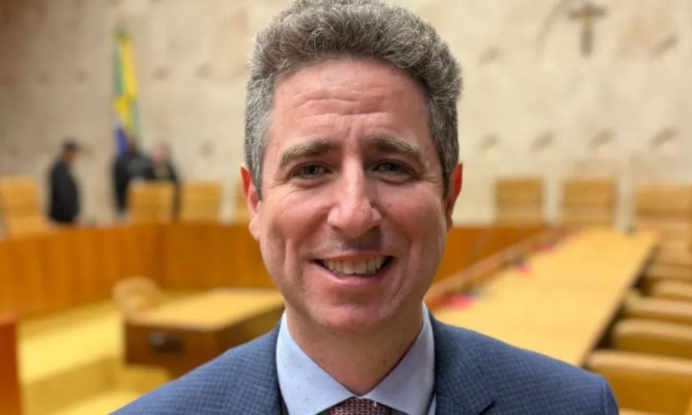 Igrejas não são obrigadas a exigir antecedentes, diz advogado