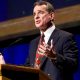 Crianças não têm pecado, diz William Lane Craig; pastor rebate